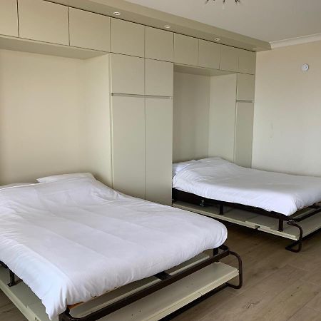 Very Spacious Family Apartment With Seaview T16 Остенде Екстериор снимка