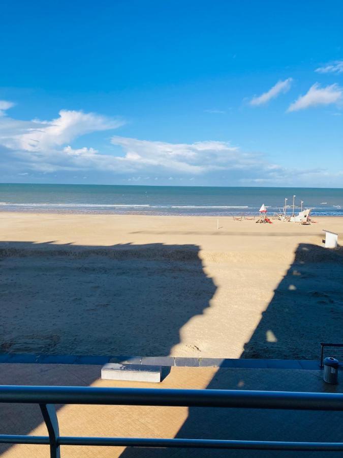 Very Spacious Family Apartment With Seaview T16 Остенде Екстериор снимка