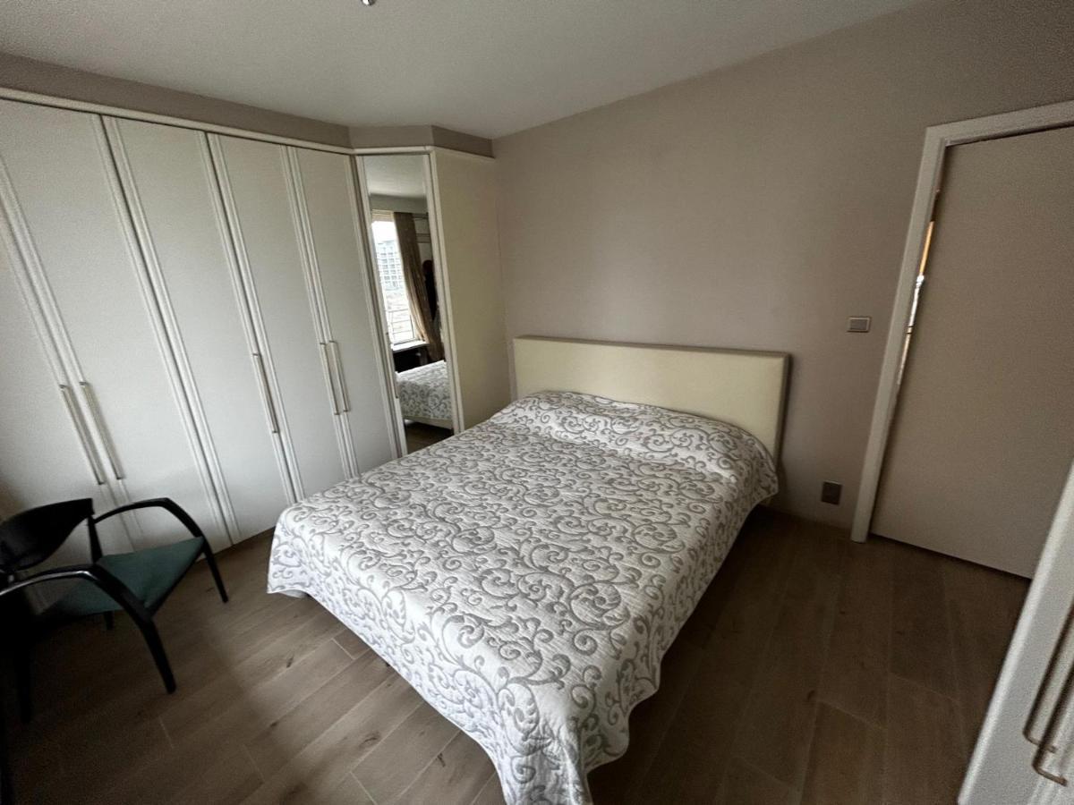 Very Spacious Family Apartment With Seaview T16 Остенде Екстериор снимка
